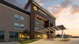 <b>La Quinta Inn & Suites Austin Parmer Exterior</b>. Images powered by <a href="https://iceportal.shijigroup.com/" title="IcePortal" target="_blank">IcePortal</a>.