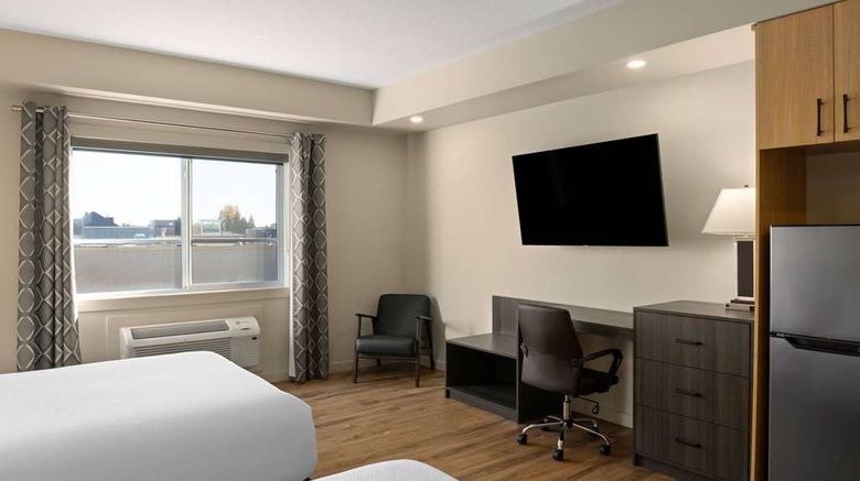 <b>Baymont by Wyndham West Edmonton Room</b>. Images powered by <a href="https://iceportal.shijigroup.com/" title="IcePortal" target="_blank">IcePortal</a>.