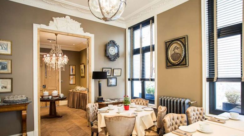 <b>Hotel Vendome, BW Signature Collection Restaurant</b>. Images powered by <a href="https://iceportal.shijigroup.com/" title="IcePortal" target="_blank">IcePortal</a>.