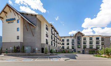 Cambria Hotel Copper Mountain