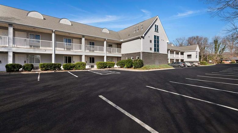 <b>Rodeway Inn Charlotte Independence Blvd Exterior</b>. Images powered by <a href="https://iceportal.shijigroup.com/" title="IcePortal" target="_blank">IcePortal</a>.
