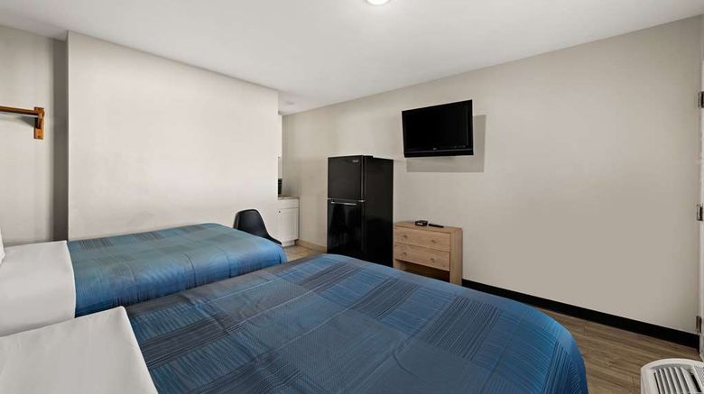 <b>Rodeway Inn Charlotte Independence Blvd Room</b>. Images powered by <a href="https://iceportal.shijigroup.com/" title="IcePortal" target="_blank">IcePortal</a>.