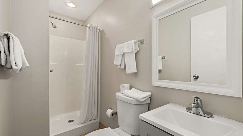 <b>Rodeway Inn Charlotte Independence Blvd Room</b>. Images powered by <a href="https://iceportal.shijigroup.com/" title="IcePortal" target="_blank">IcePortal</a>.