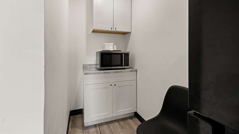 <b>Rodeway Inn Charlotte Independence Blvd Room</b>. Images powered by <a href="https://iceportal.shijigroup.com/" title="IcePortal" target="_blank">IcePortal</a>.