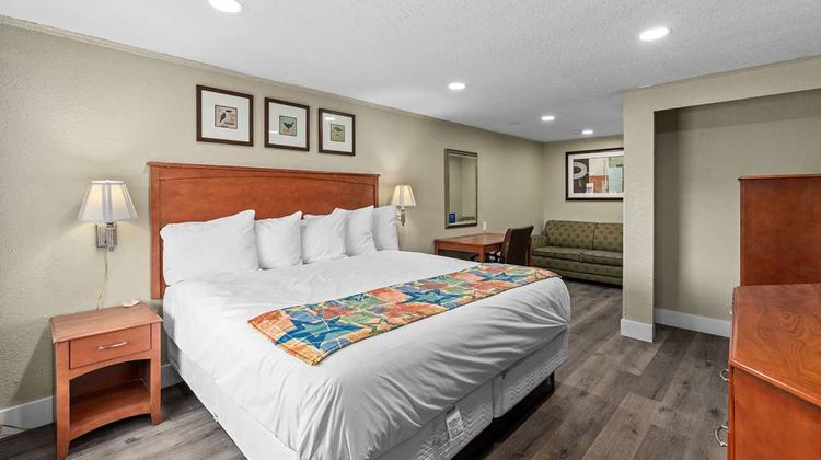 Travelodge by Wyndham Kissimmee/Orlando Room