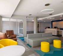 Microtel by Wyndham Lachute Lobby