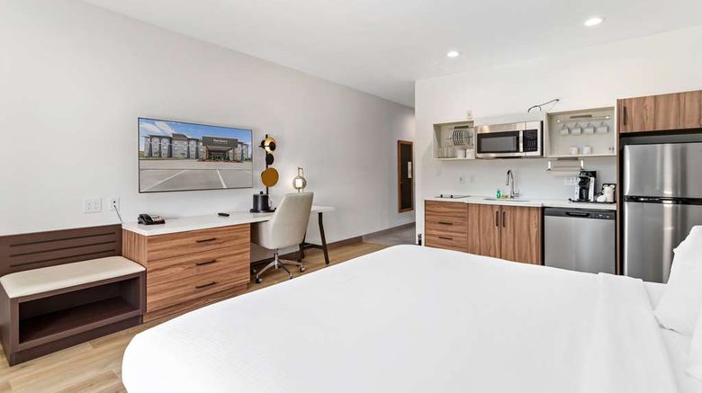 <b>Hawthorn Suites by Wyndham Port Arthur Room</b>. Images powered by <a href="https://iceportal.shijigroup.com/" title="IcePortal" target="_blank">IcePortal</a>.