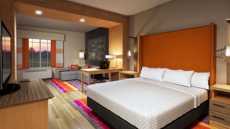 <b>La Quinta Inn & Suites by Wyndham Room</b>. Images powered by <a href="https://iceportal.shijigroup.com/" title="IcePortal" target="_blank">IcePortal</a>.