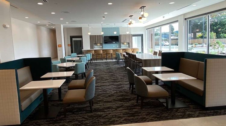 La Quinta Inn & Suites by Wyndham Lobby