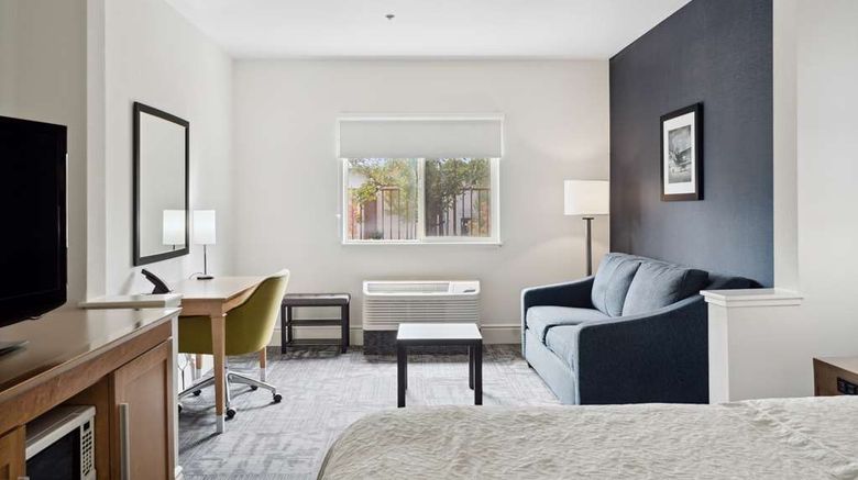 <b>Sonesta Essential Vacaville/Napa Room</b>. Images powered by <a href="https://iceportal.shijigroup.com/" title="IcePortal" target="_blank">IcePortal</a>.