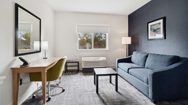 <b>Sonesta Essential Vacaville/Napa Room</b>. Images powered by <a href="https://iceportal.shijigroup.com/" title="IcePortal" target="_blank">IcePortal</a>.