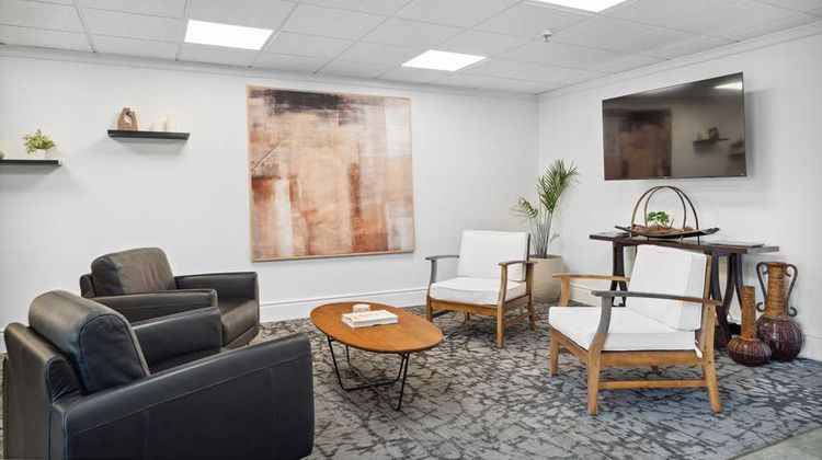 Sonesta Essential Vacaville/Napa Lobby