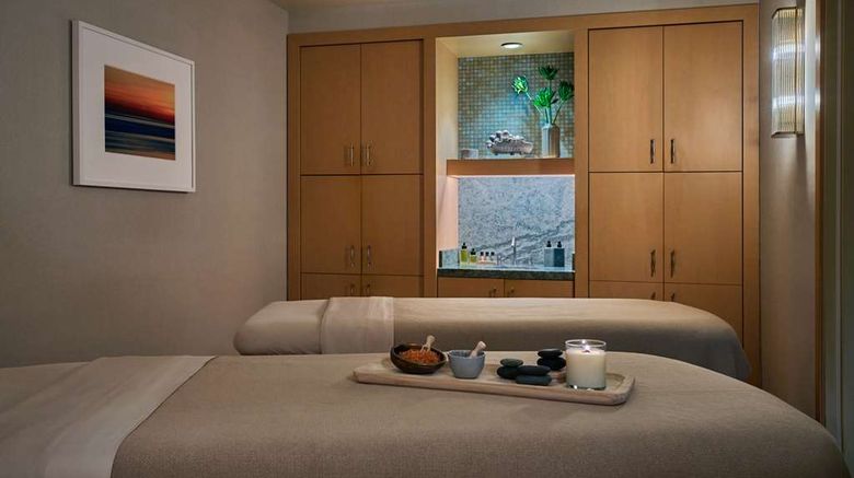 <b>Pendry Newport Beach Spa</b>. Images powered by <a href="https://iceportal.shijigroup.com/" title="IcePortal" target="_blank">IcePortal</a>.