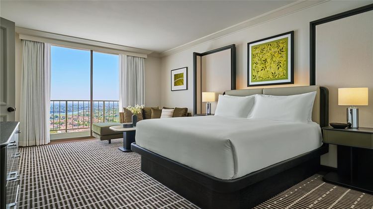 Pendry Newport Beach Room