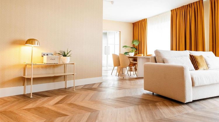 Atrium Hotel & Conference Ctr by Penta Suite