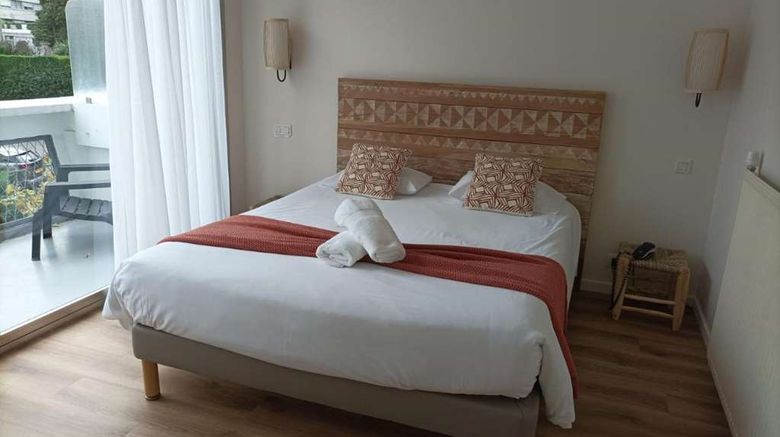 <b>Astoria Hotel Room</b>. Images powered by <a href="https://iceportal.shijigroup.com/" title="IcePortal" target="_blank">IcePortal</a>.