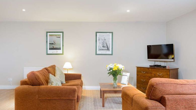 <b>Thurnham Hall Room</b>. Images powered by <a href="https://iceportal.shijigroup.com/" title="IcePortal" target="_blank">IcePortal</a>.