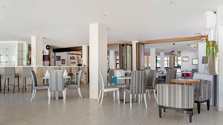 <b>Royal Sunset Beach Club Restaurant</b>. Images powered by <a href="https://iceportal.shijigroup.com/" title="IcePortal" target="_blank">IcePortal</a>.