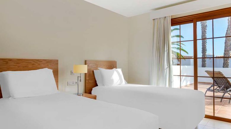 <b>Royal Tenerife Country Club Room</b>. Images powered by <a href="https://iceportal.shijigroup.com/" title="IcePortal" target="_blank">IcePortal</a>.