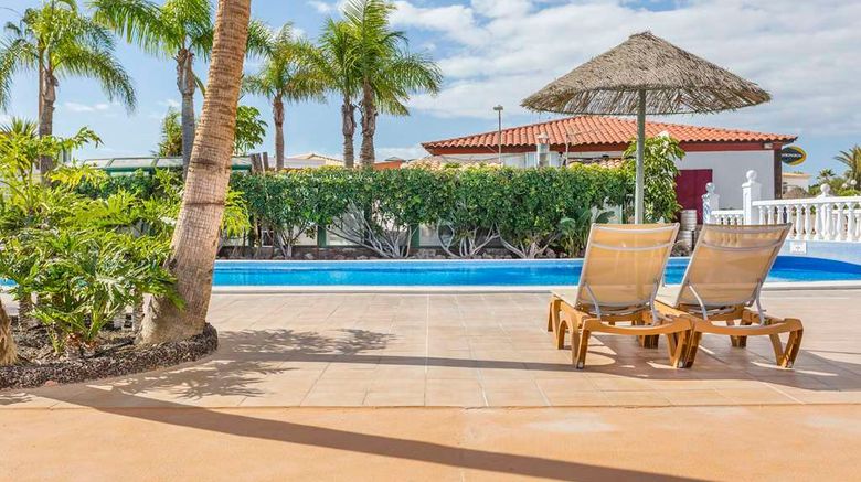 <b>Royal Tenerife Country Club Pool</b>. Images powered by <a href="https://iceportal.shijigroup.com/" title="IcePortal" target="_blank">IcePortal</a>.
