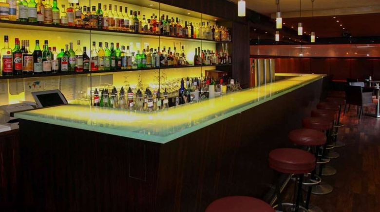<b>Hotel Gude Restaurant</b>. Images powered by <a href="https://iceportal.shijigroup.com/" title="IcePortal" target="_blank">IcePortal</a>.