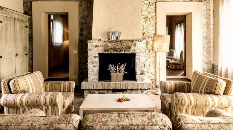 <b>Borgo Di Pietrafitta Suite</b>. Images powered by <a href="https://iceportal.shijigroup.com/" title="IcePortal" target="_blank">IcePortal</a>.