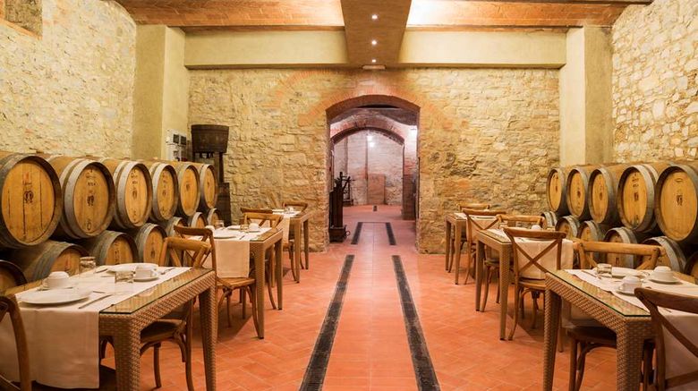 <b>Borgo Di Pietrafitta Restaurant</b>. Images powered by <a href="https://iceportal.shijigroup.com/" title="IcePortal" target="_blank">IcePortal</a>.