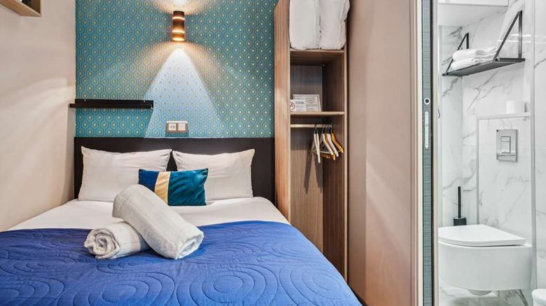 <b>Residence Aurmat Room</b>. Images powered by <a href="https://iceportal.shijigroup.com/" title="IcePortal" target="_blank">IcePortal</a>.