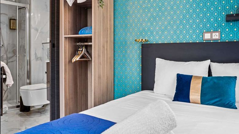 <b>Residence Aurmat Room</b>. Images powered by <a href="https://iceportal.shijigroup.com/" title="IcePortal" target="_blank">IcePortal</a>.