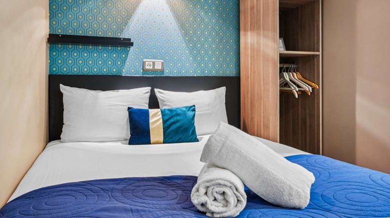 <b>Residence Aurmat Room</b>. Images powered by <a href="https://iceportal.shijigroup.com/" title="IcePortal" target="_blank">IcePortal</a>.