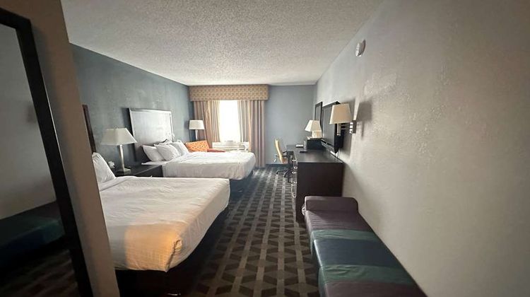 Baymont by Wyndham Flint South Room