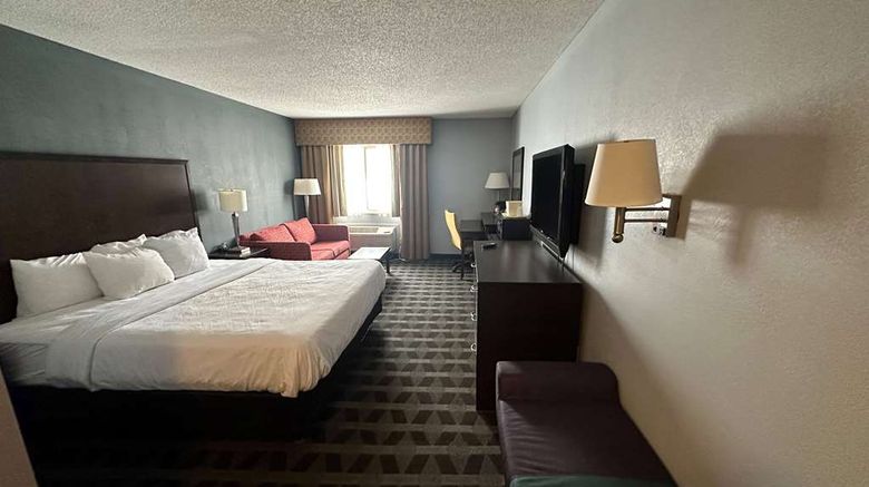 <b>Baymont by Wyndham Flint South Room</b>. Images powered by <a href="https://iceportal.shijigroup.com/" title="IcePortal" target="_blank">IcePortal</a>.