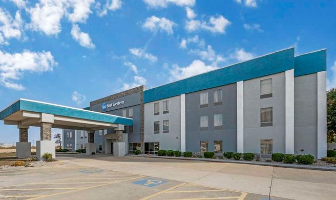 Best Western Heartland Inn Exterior