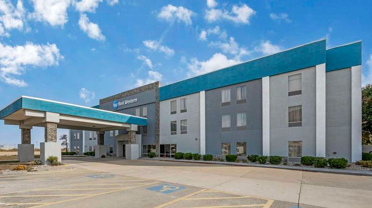 Best Western Heartland Inn Exterior