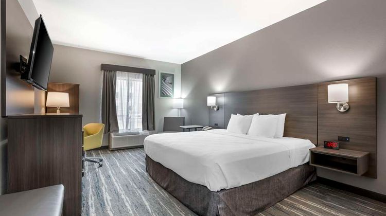 Best Western Heartland Inn Room