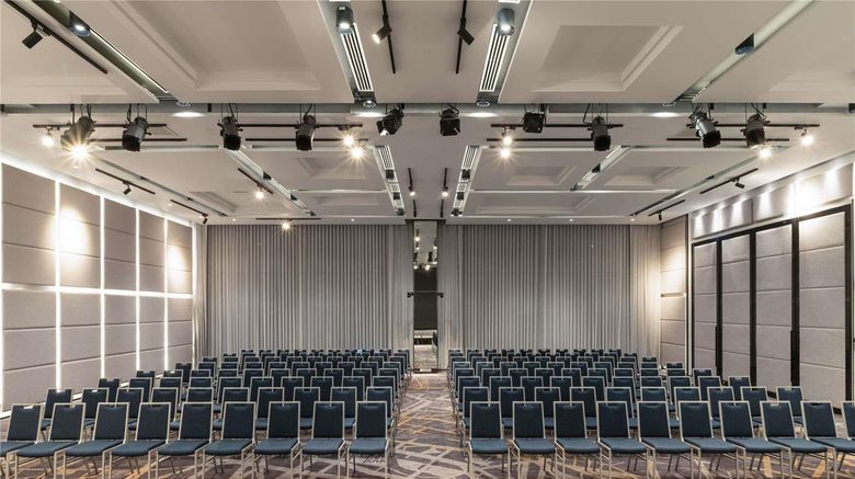 <b>Novotel Phnom Penh BKK 1 Meeting</b>. Images powered by <a href="https://iceportal.shijigroup.com/" title="IcePortal" target="_blank">IcePortal</a>.