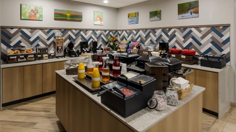 <b>Graystone Lodge, Ascend Hotel Collection Restaurant</b>. Images powered by <a href="https://iceportal.shijigroup.com/" title="IcePortal" target="_blank">IcePortal</a>.