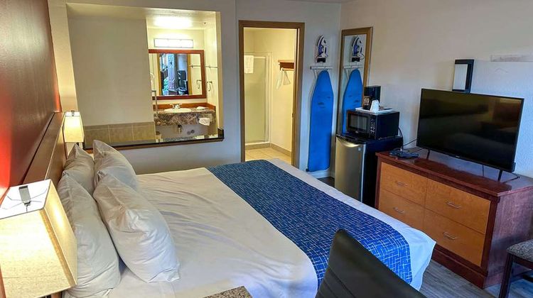 Econo Lodge Seattle North/Edmonds Suite