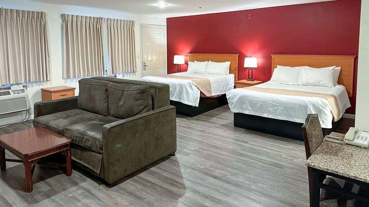 Econo Lodge Seattle North/Edmonds Suite
