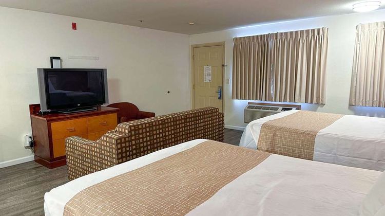 Econo Lodge Seattle North/Edmonds Suite