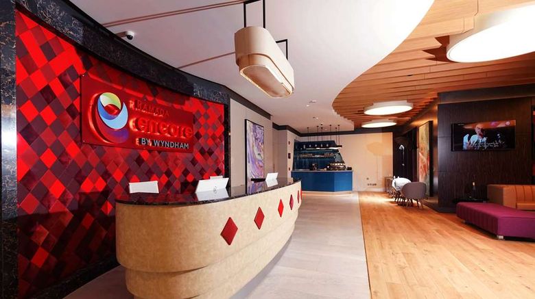 <b>Ramada Encore Wyndham Al Khobar Corniche Lobby</b>. Images powered by <a href="https://iceportal.shijigroup.com/" title="IcePortal" target="_blank">IcePortal</a>.
