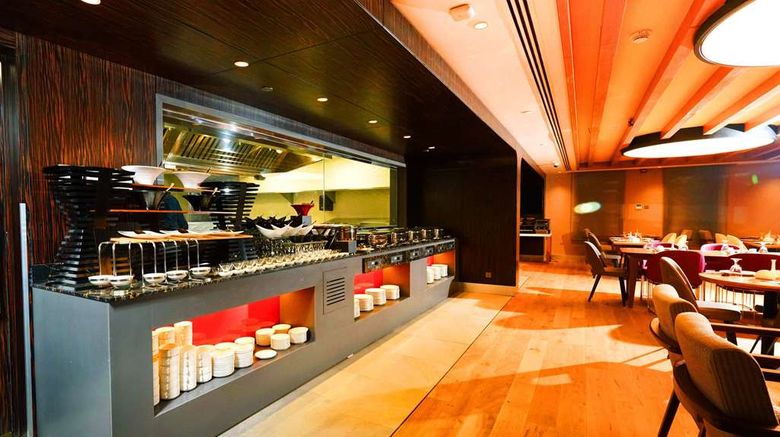 <b>Ramada Encore Wyndham Al Khobar Corniche Restaurant</b>. Images powered by <a href="https://iceportal.shijigroup.com/" title="IcePortal" target="_blank">IcePortal</a>.
