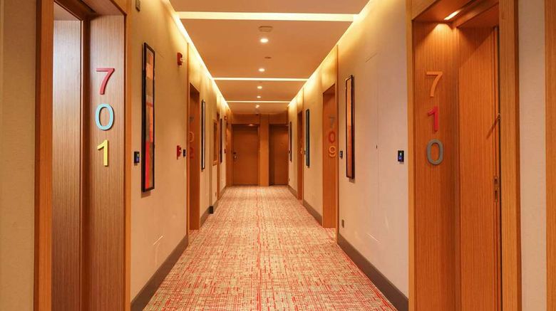 <b>Ramada Encore Wyndham Al Khobar Corniche Room</b>. Images powered by <a href="https://iceportal.shijigroup.com/" title="IcePortal" target="_blank">IcePortal</a>.