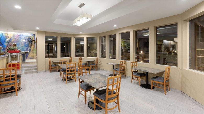 <b>Endeavor Inn & Stes Trademark Hotel Coll Other</b>. Images powered by <a href="https://iceportal.shijigroup.com/" title="IcePortal" target="_blank">IcePortal</a>.