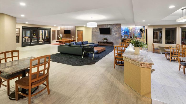 <b>Endeavor Inn & Stes Trademark Hotel Coll Lobby</b>. Images powered by <a href="https://iceportal.shijigroup.com/" title="IcePortal" target="_blank">IcePortal</a>.