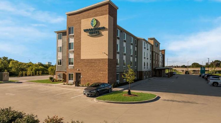 WoodSpring Sts Milwaukee-Menomonee Falls Exterior