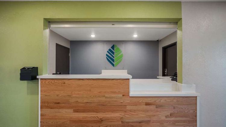 WoodSpring Sts Milwaukee-Menomonee Falls Lobby