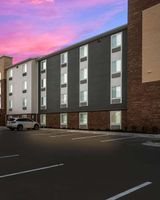 WoodSpring Sts Milwaukee-Menomonee Falls