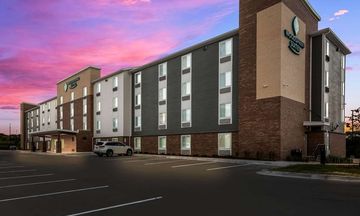 WoodSpring Sts Milwaukee-Menomonee Falls
