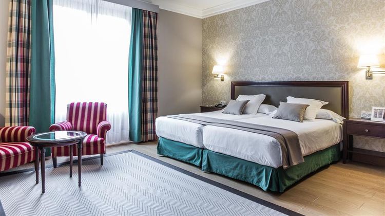 Hotel Carlton Room